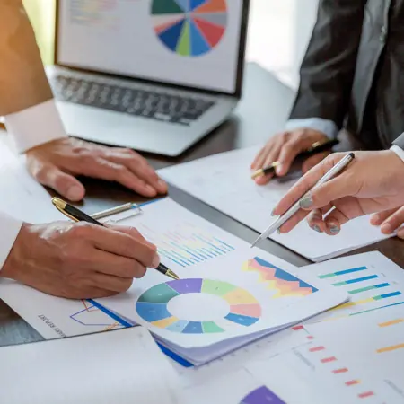 Oracle NetSuite vs Siesa: ¿Qué ERP conviene a una empresa mediana?